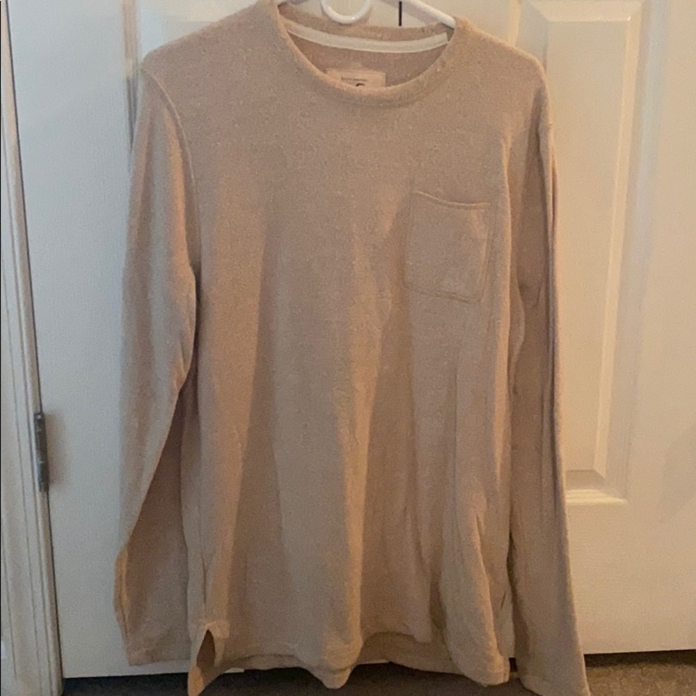 cream men’s medium hollister sweater